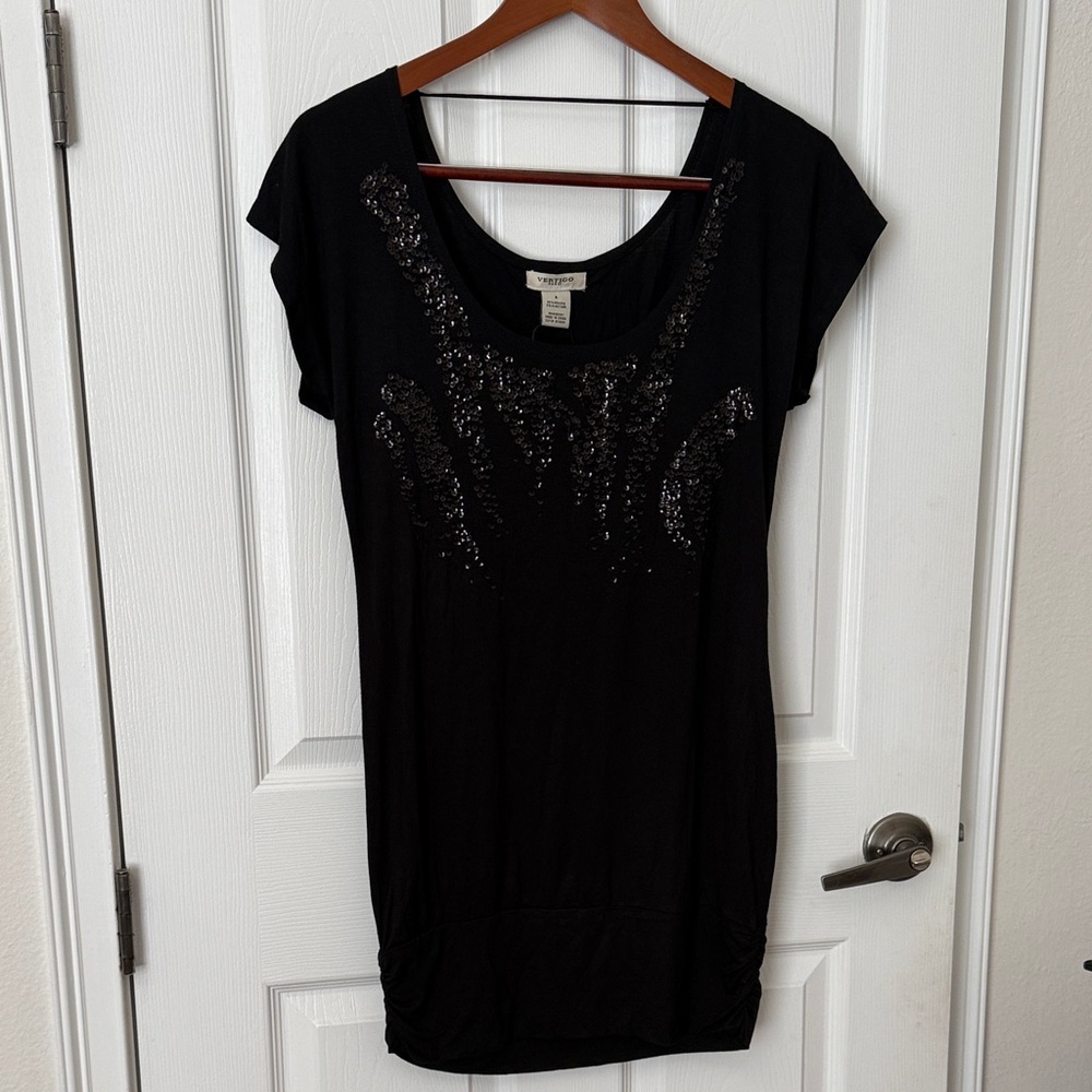 Vertigo Paris Short Sleeve Black Sequin Top - Size Small